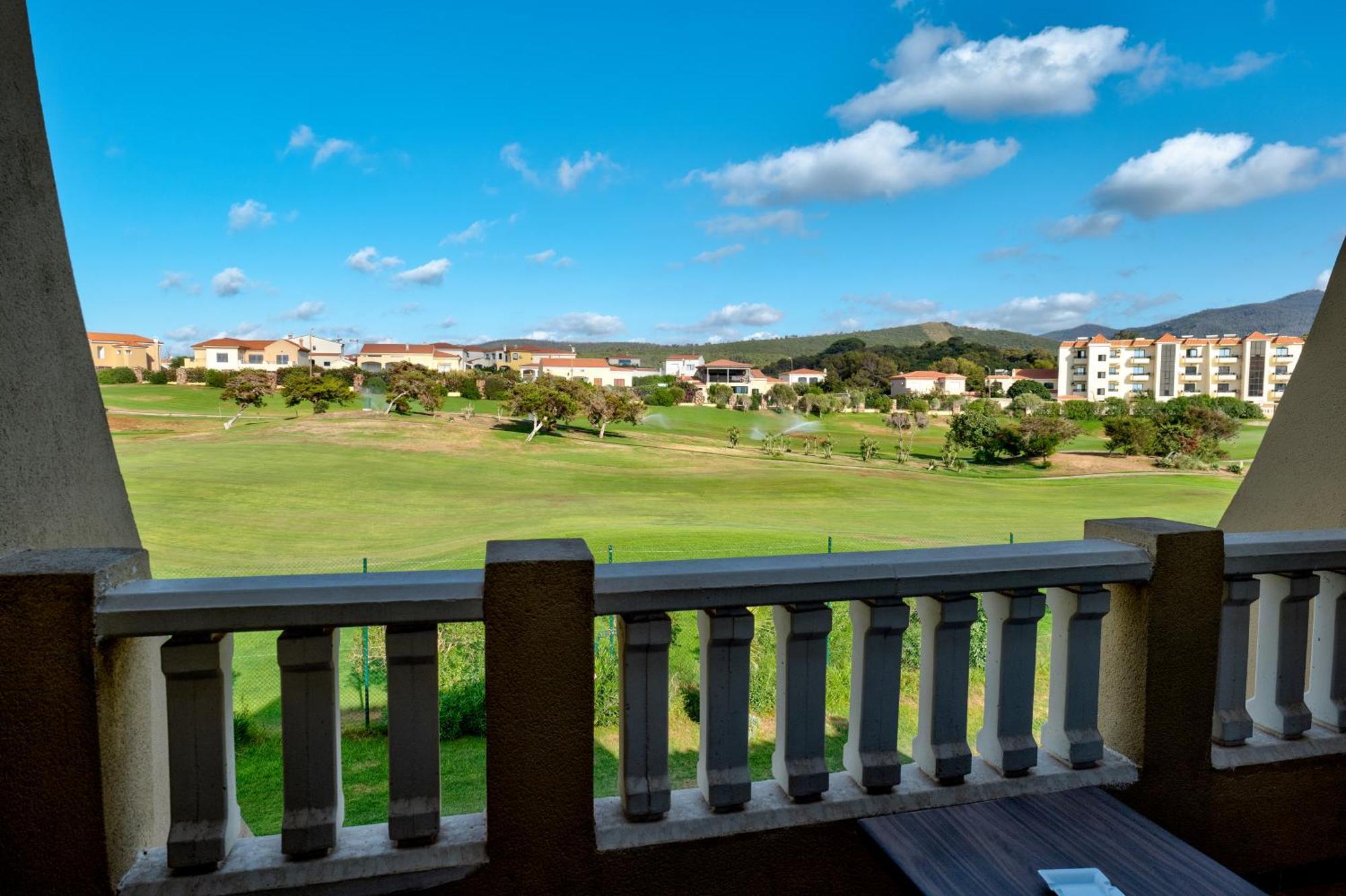 Hotel La Cigale Tabarka Exterior foto View of the golf course from the clubhouse