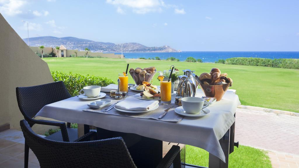 Hotel La Cigale Tabarka Exterior foto Breakfast at the hotel
